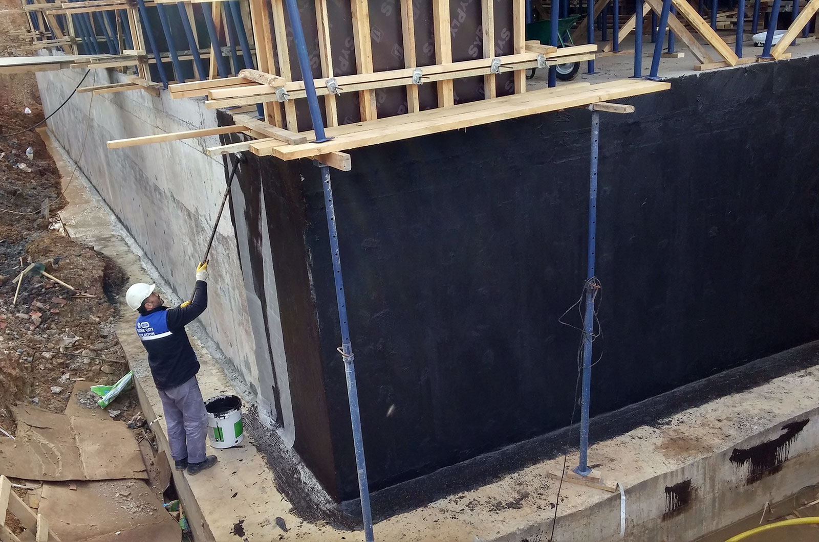 Perde Beton İzolasyonu